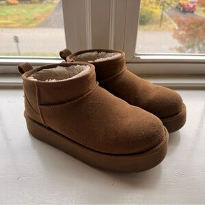 UGG Classic Mini Platform